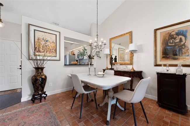 Building Photo - 1353 Lucaya Cir