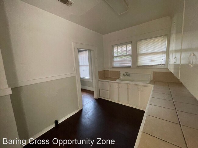 Foto del edificio - 2 br, 1 bath House - 1312 W 11th