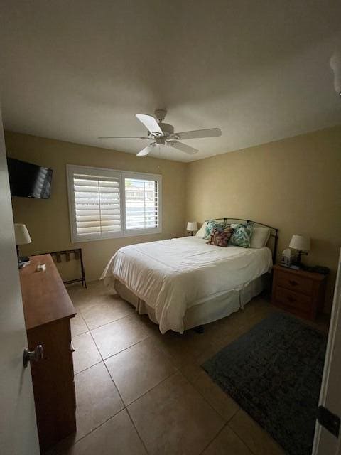 Building Photo - 2348 Los Coyotes Dr