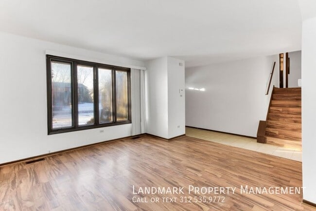 Foto del edificio - 18819 Oakwood Ct