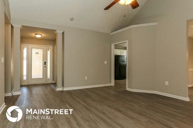 Foto del edificio - 250 Saratoga Ct