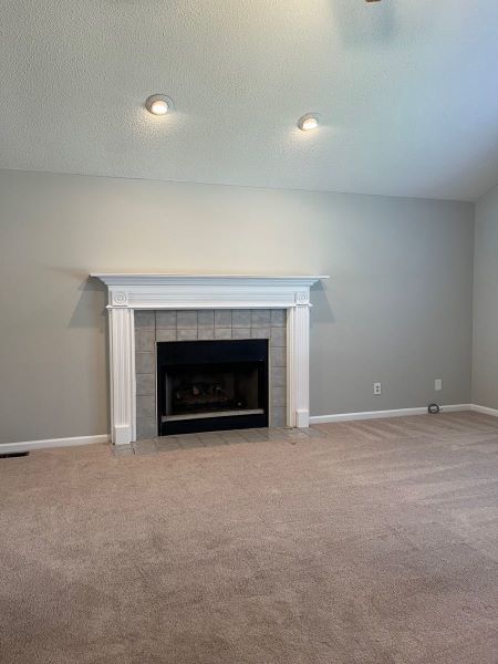 Foto del edificio - One level living in highly sought Bluegras...