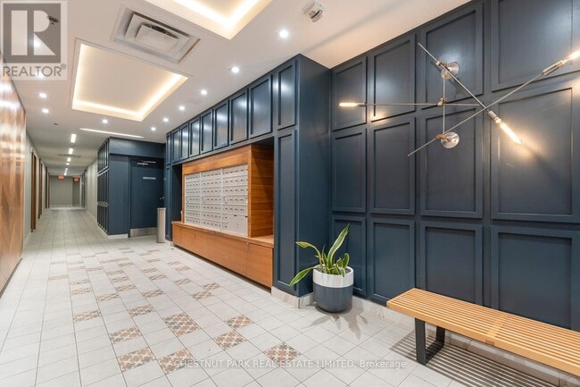 Photo du bâtiment - 530 Indian Grove