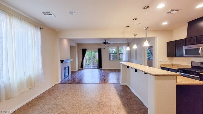 Foto del edificio - 440 Eagle Glen Rd