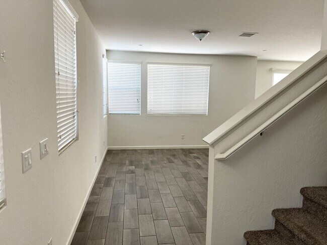 Foto del edificio - 3 br, 2.5 bath House - 3747 Parkstone Way
