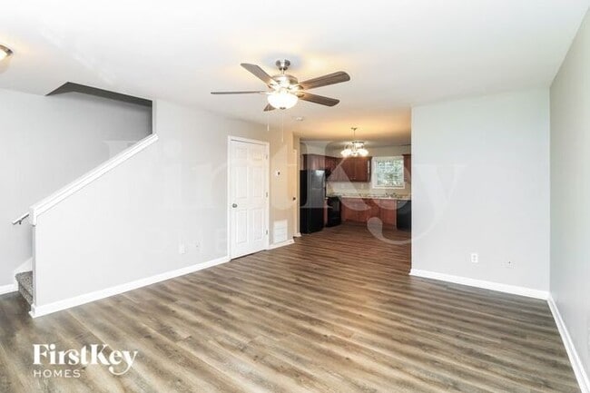 Building Photo - 166 Hiram Terrace