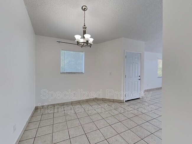 Foto del edificio - 2552 Woodgate Blvd