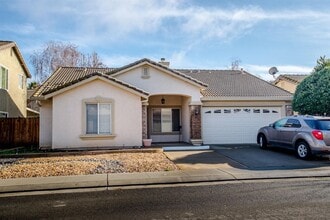 Building Photo - 1009 Morris Cir
