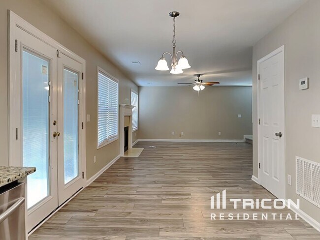 Foto del edificio - 3100 Wrenwood Ct