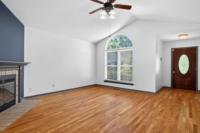 Building Photo - 11304 Cox Ave