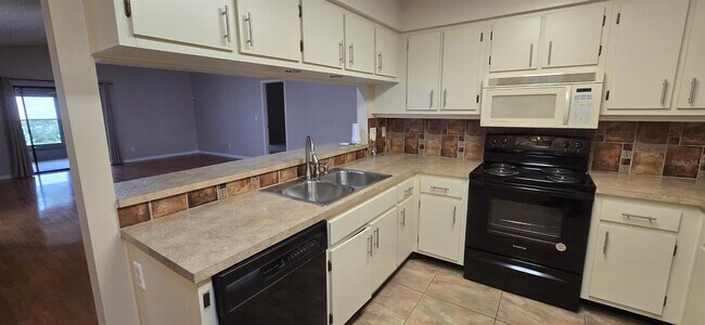 Foto del edificio - 1020 NE 30th Ave