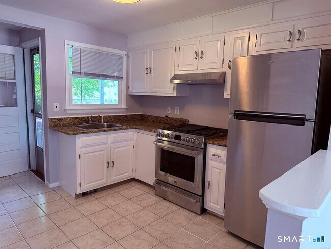 Foto del edificio - 49 Soundview Ave