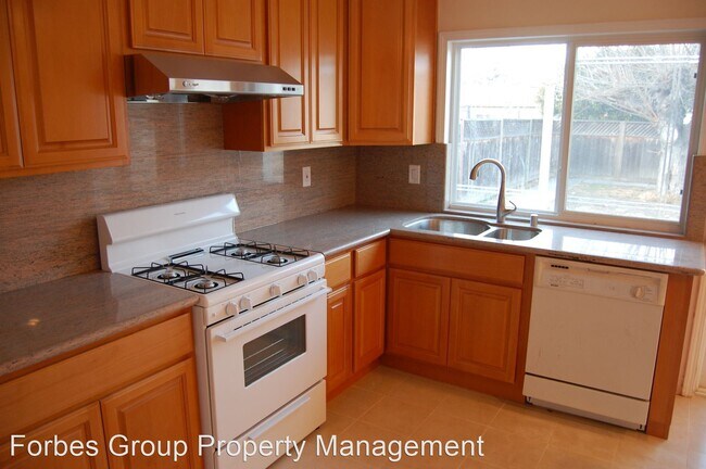 Foto del edificio - 3 br, 2 bath House - 2779 Smithers Drive