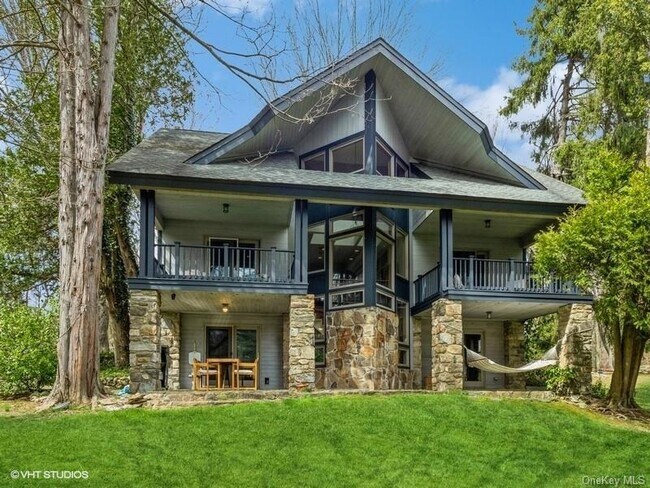 Foto del edificio - 260 Canopus Hollow Rd