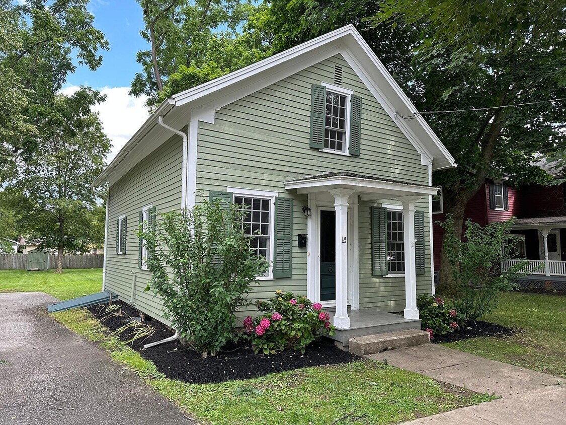 Foto principal - 18 Boughton Ave