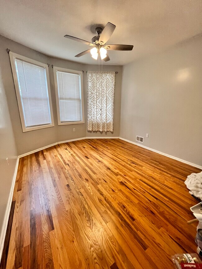 Foto del edificio - 50 Gates Ave