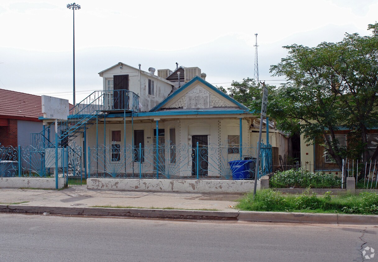 Primary Photo - 1210 Wyoming Ave