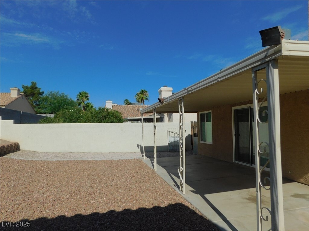 Building Photo - 916 Rifle Dr