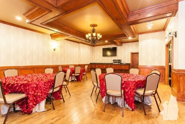 Foto del edificio - 5050 N Sheridan Rd