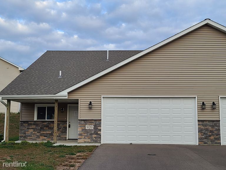 Foto principal - 3 br, 2 bath House - 920 Sharptail Run