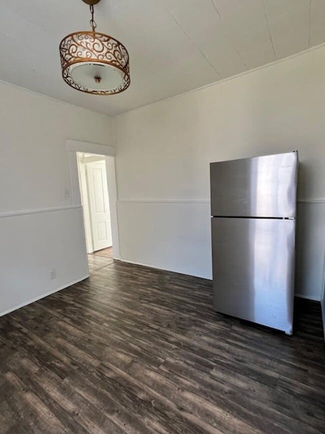 Building Photo - 1424 California Ave