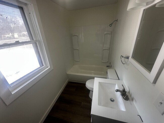 Building Photo - 2902 S 19th St