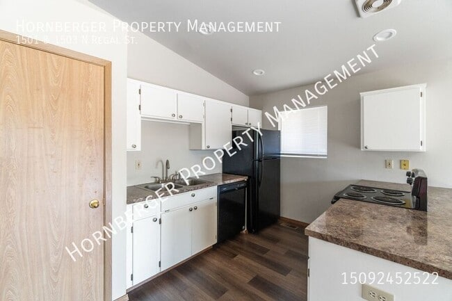 Building Photo - 1501-1503 N Regal St