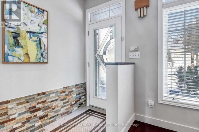 Photo du bâtiment - 25 Hounslow Ave