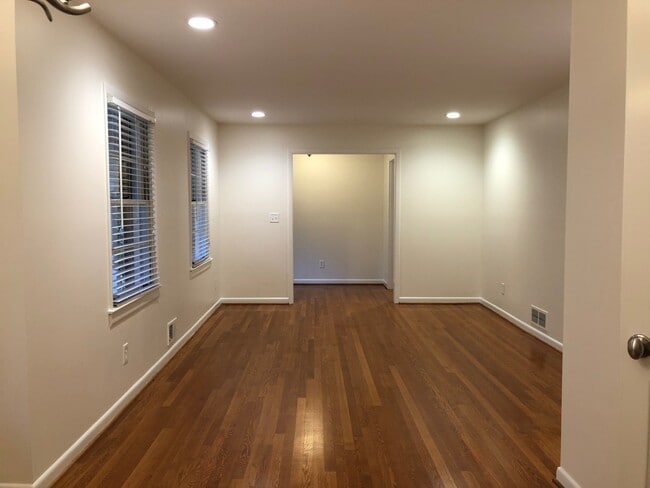 Building Photo - Renovated Brick Ranch in Oak Grove School District - Convenient to Emory & CDC