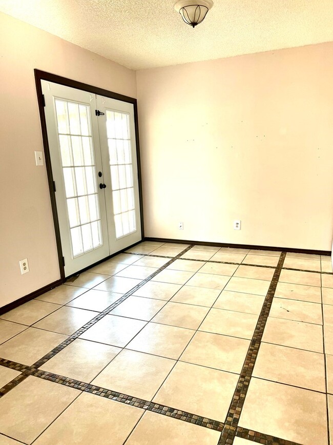 Foto del edificio - 1716 Coronado Ave