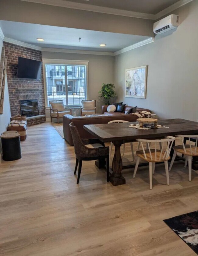 Salón - Harrington Place