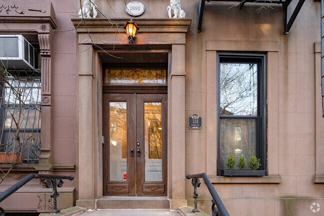 Building Photo - 134 Berkeley Pl