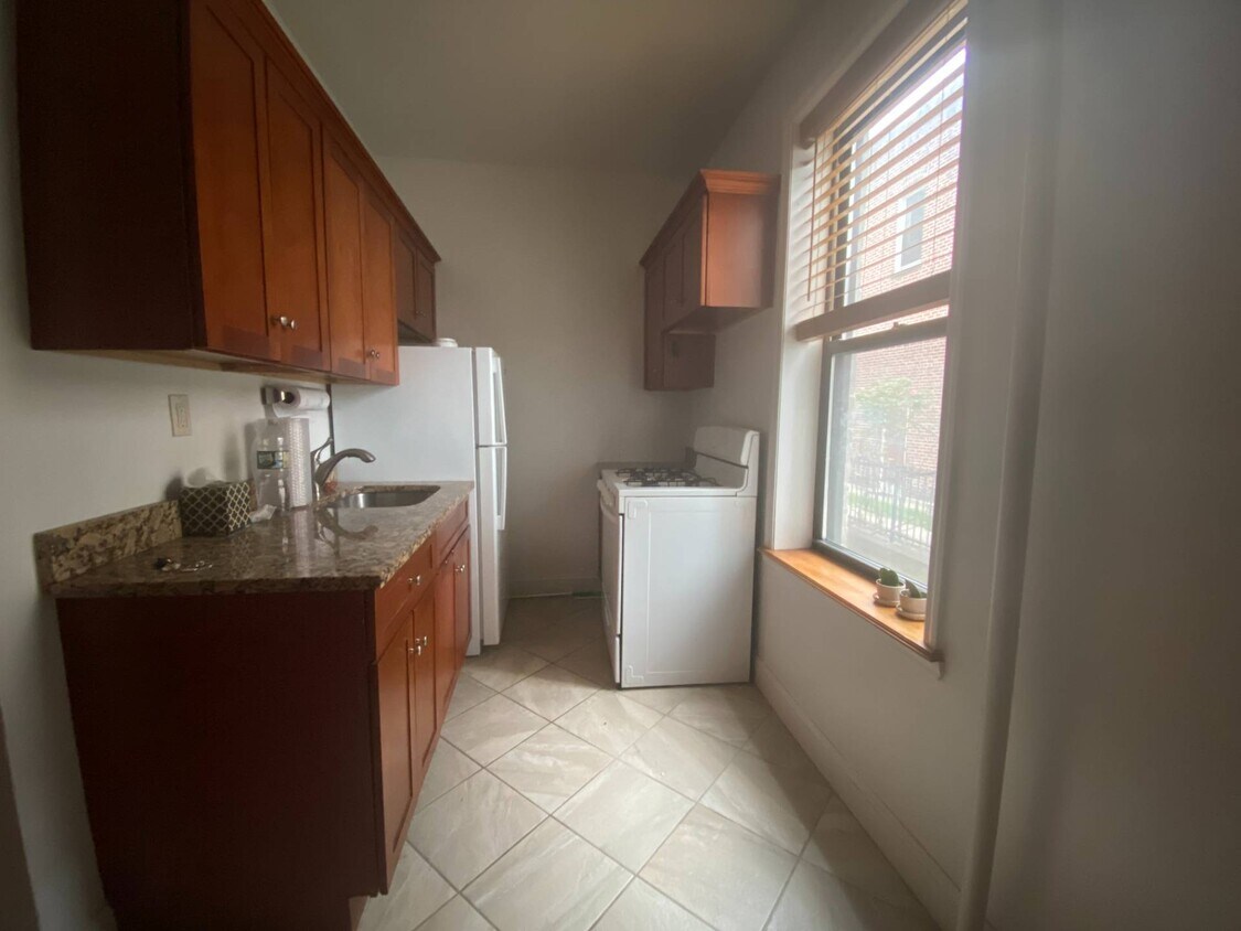 Primary Photo - 8302 6th Ave