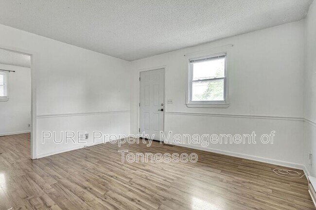 Building Photo - 920 Granada Ave