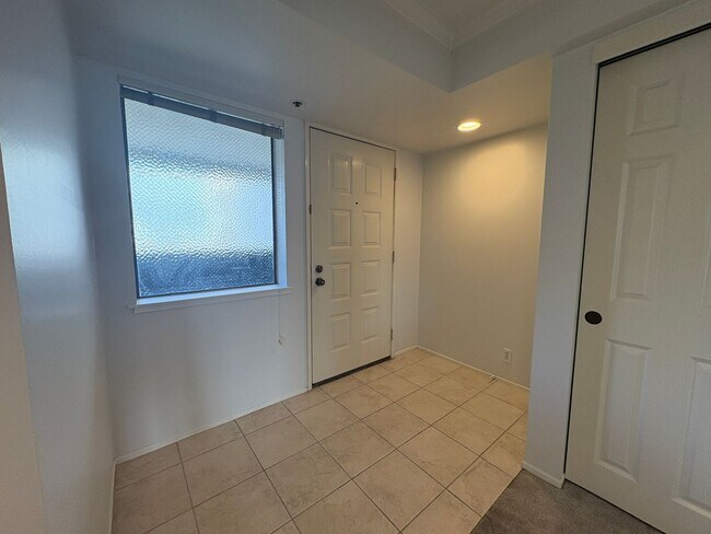 Foto del edificio - Spacious Condo in Downtown Palo Alto,  2BR | 2 BA
