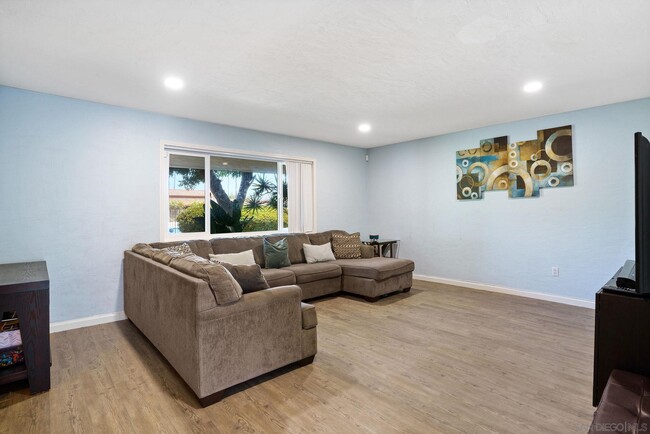 Building Photo - 4166 Balboa Way