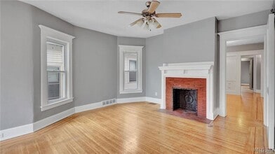 Building Photo - 2528 Main St