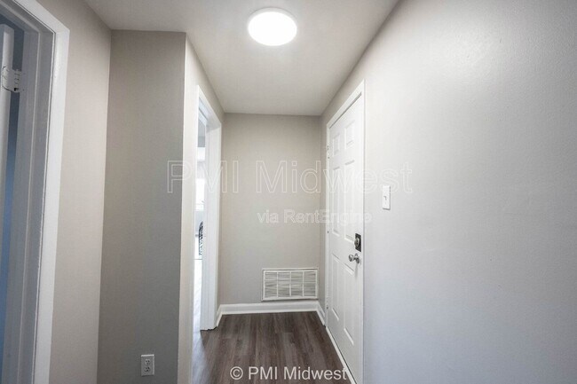 Foto del edificio - 2060 N Delaware St