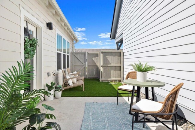 Patio interior - The Cottages at Riverlights