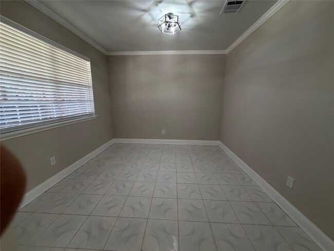 Building Photo - 9227 Vanwood St