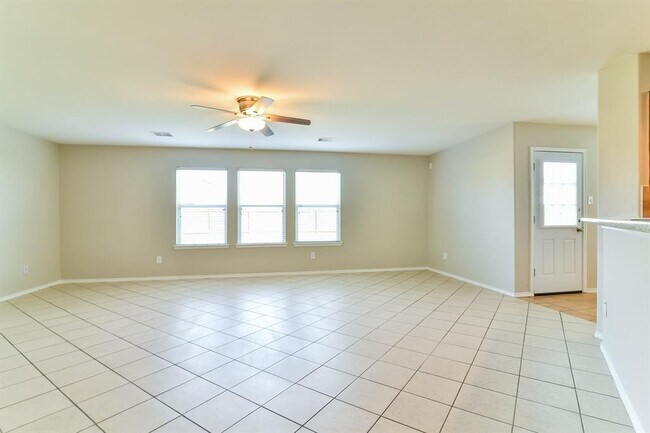 Building Photo - 20318 Clydesdale Ridge Dr