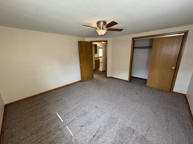 Foto del edificio - 4752 N Menard Ave