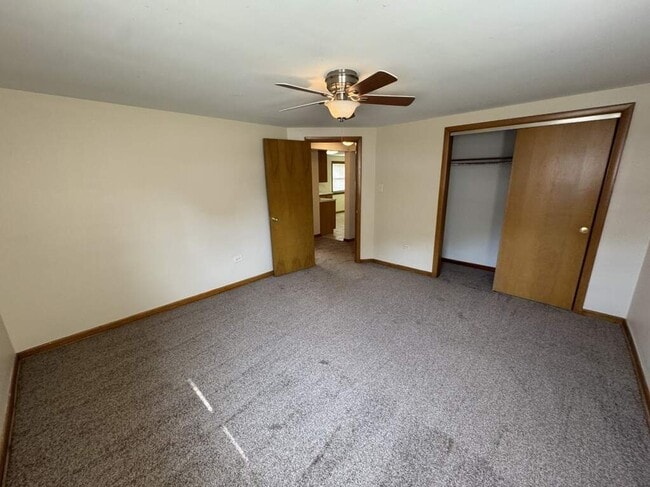 Building Photo - 4752 N Menard Ave