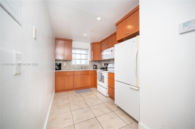 Foto del edificio - 500 NE 26th St