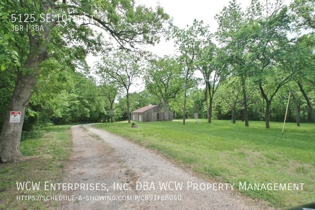 Building Photo - 5125 SE 10th St