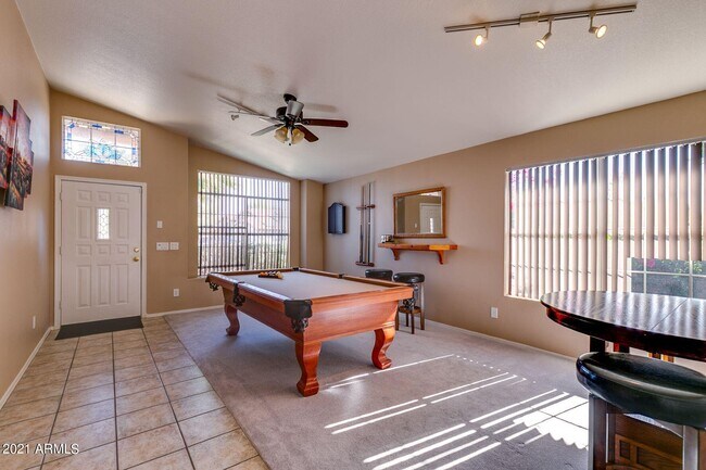 Foto del edificio - 1902 N 125th Ln
