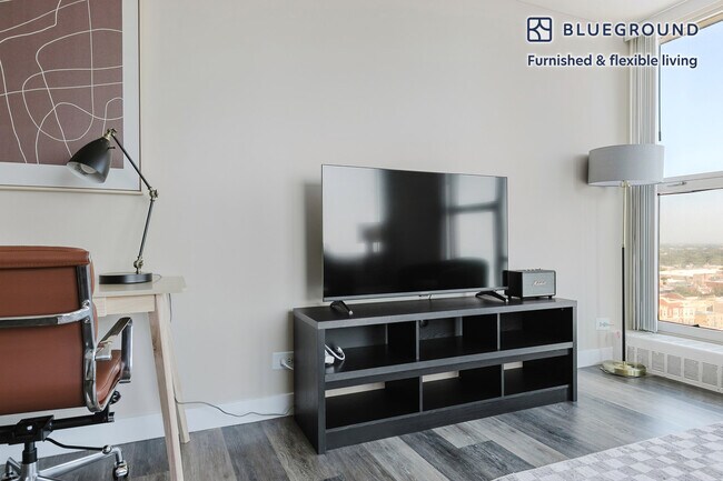 Foto del edificio - 5600 N Sheridan Rd