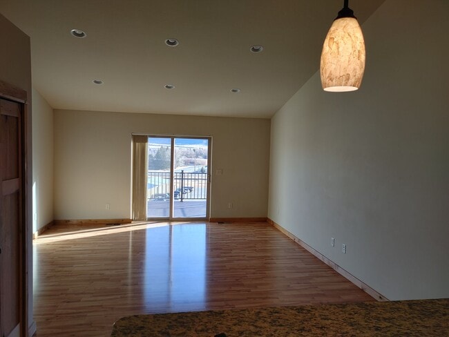 Building Photo - 110 Molly Dr