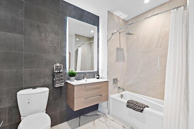 Foto del edificio - 6025 JFK Blvd E