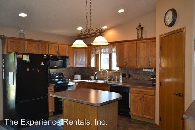 Foto del edificio - 3 br, 3 bath House - 5812 W 53rd Street